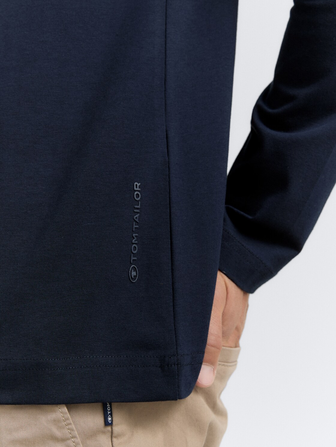 Slim Fit Langarmshirt mit Stretch - sky captain blue - Detail-Model-Ansicht