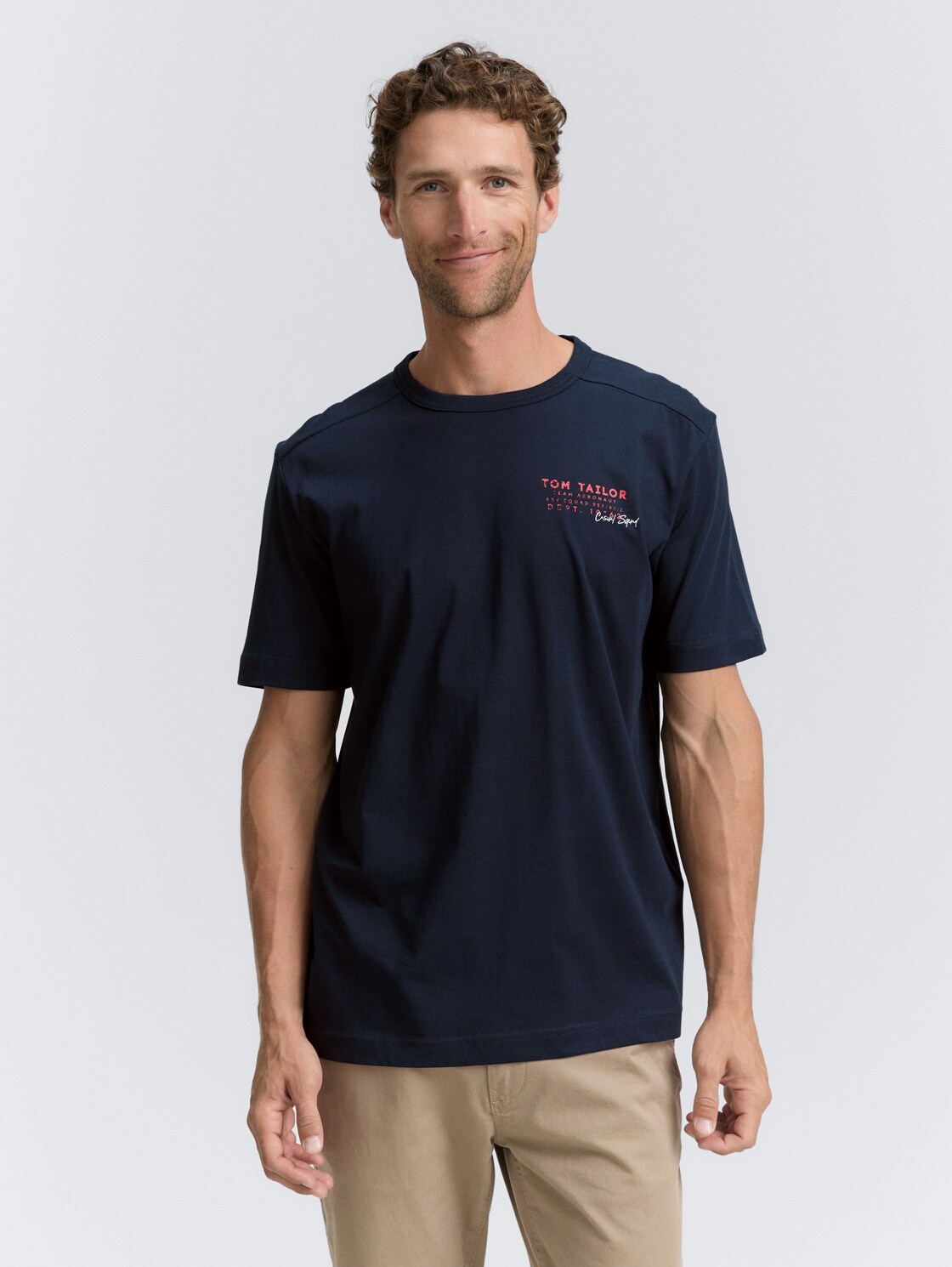 T-Shirt mit Print - sky captain blue - Ausschnitt Model-Vorderansicht