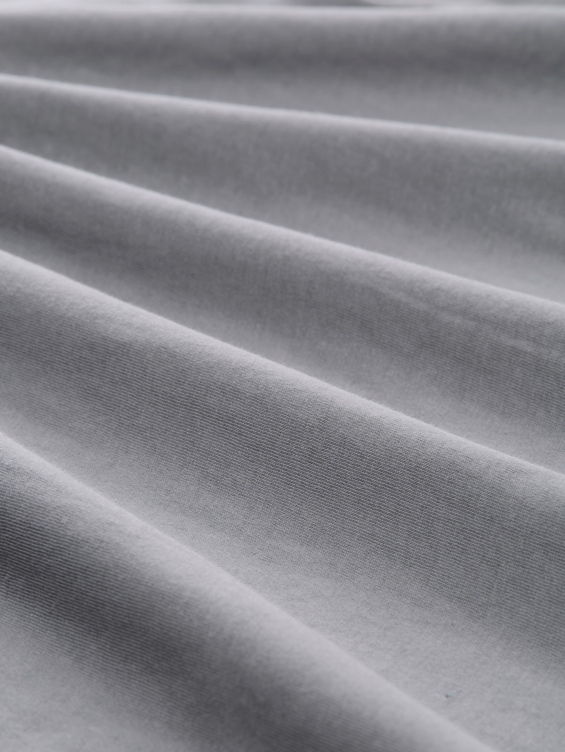 T-Shirt mit Print - formal grey - Material-Ansicht