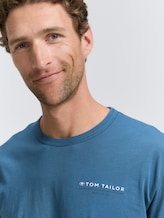 T-shirt à col rond - real teal blue - Vue détaillée du modèle
