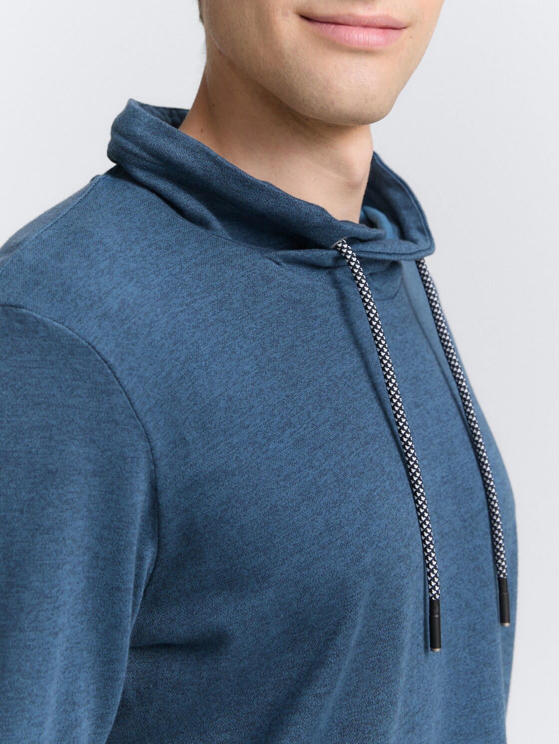 Snood Langarmshirt aus Baumwolle - teal grindle structure - Detail-Model-Ansicht