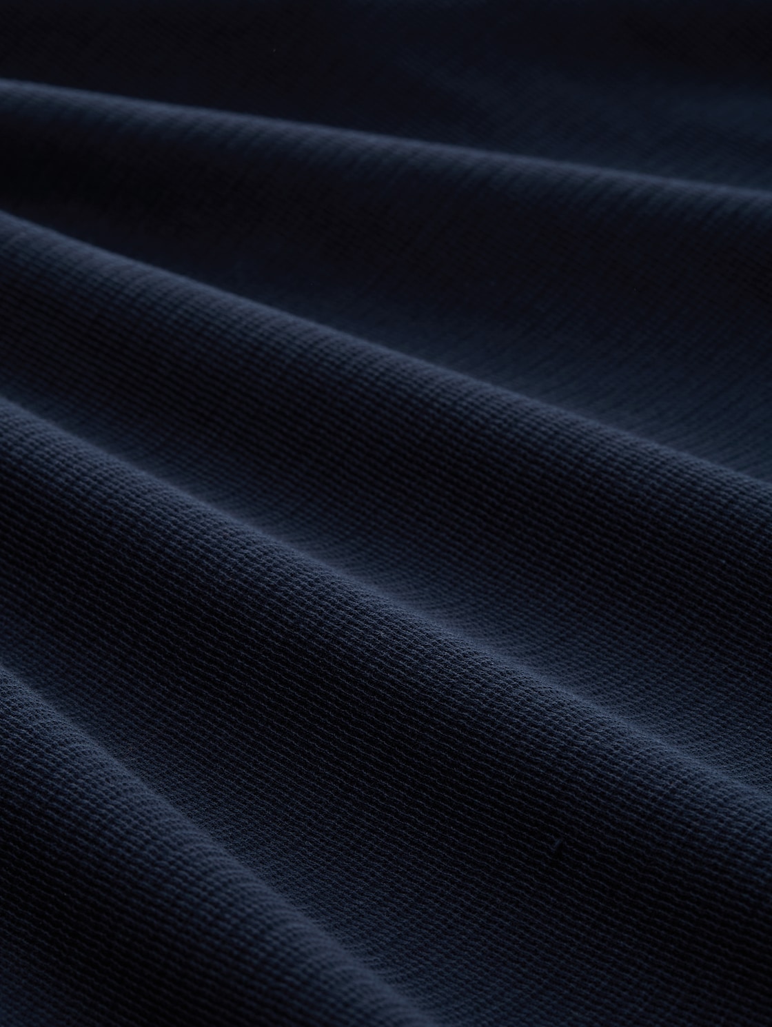 T-Shirt mit Logo-Badge - sky captain blue - Material-Ansicht