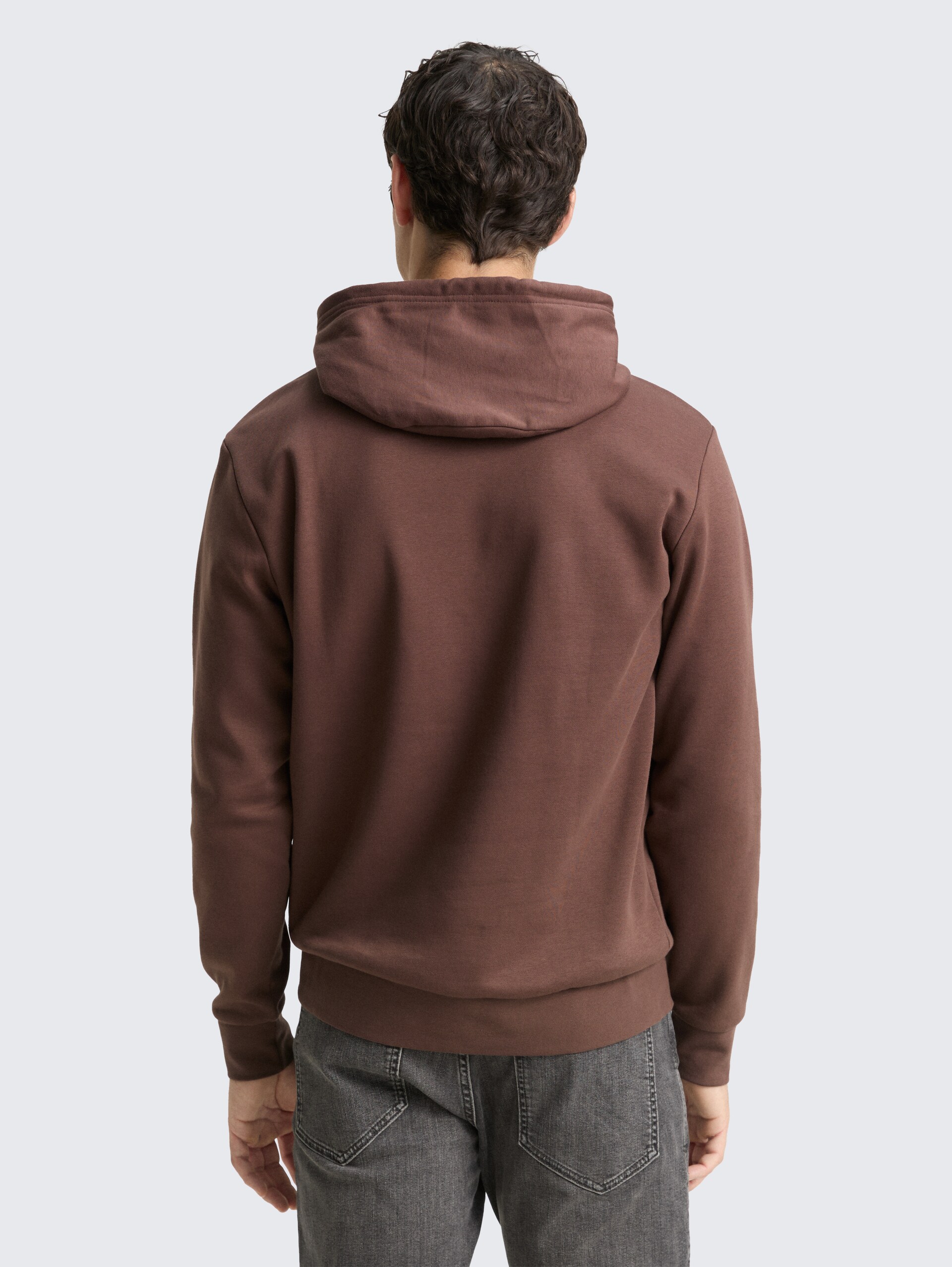 Hoodie Sweatshirt mit Logo-Print - bag brown - Auschnitt Model-Rückansicht