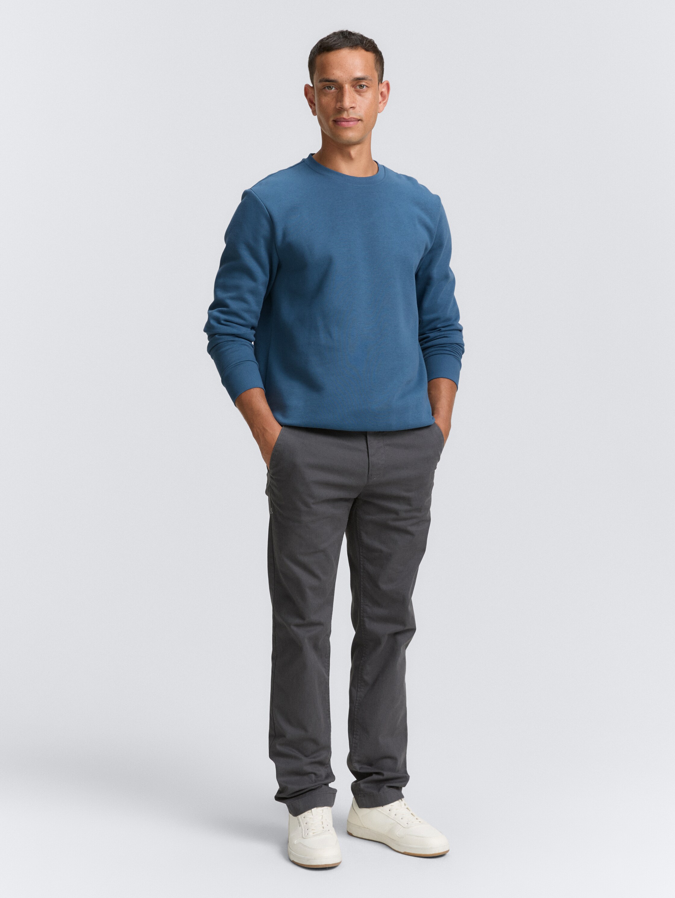 Basic Sweatshirt in Unifarben - real_teal_blue - 