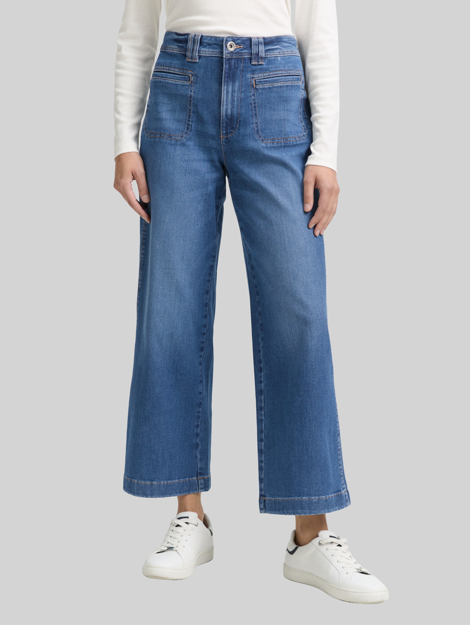 Jeans culotte TTNELMA - Used Mid Stone Blue Denim - Découpe Vue de face du modèle