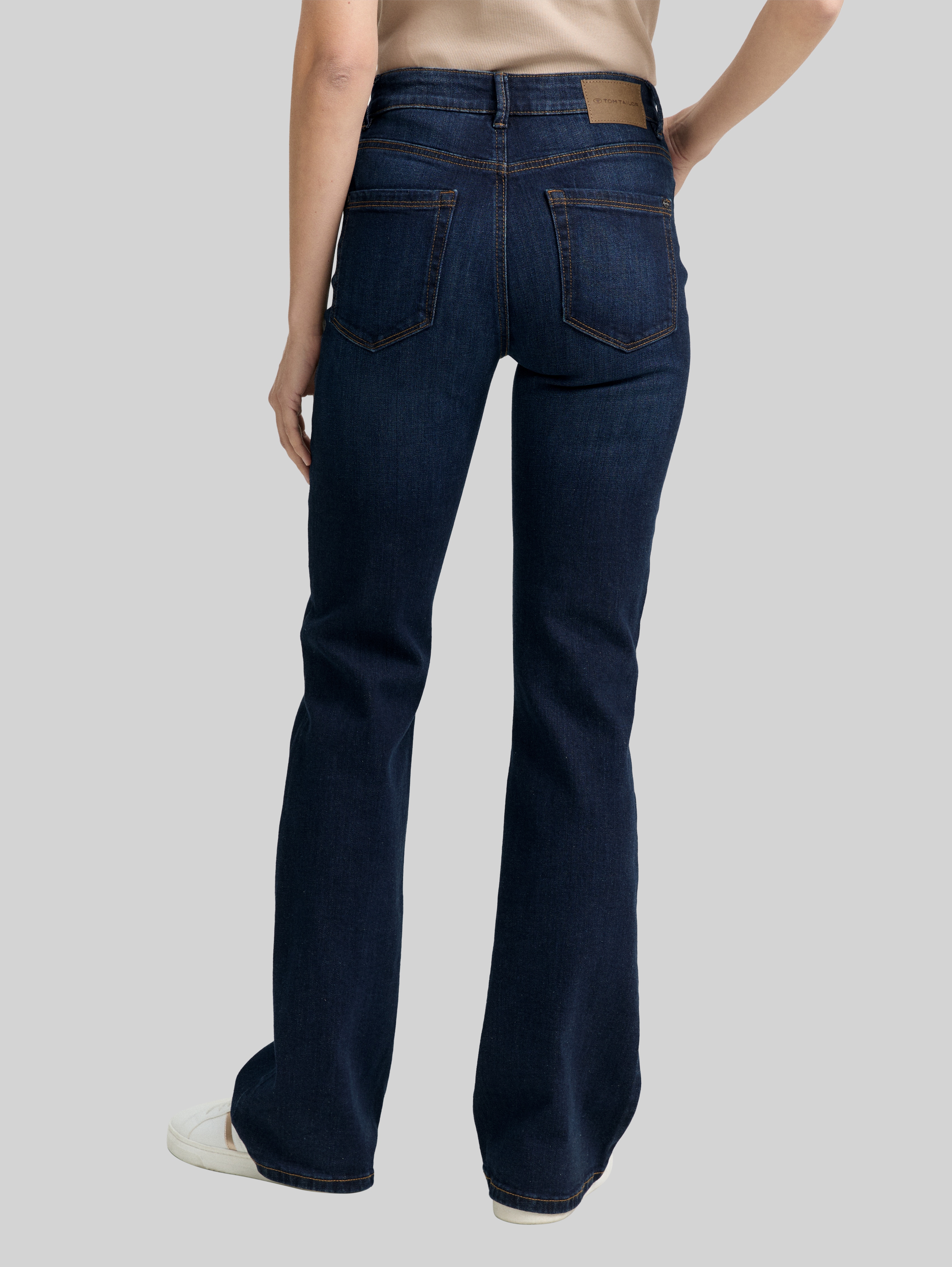 パンツ coating denim flare/bootscut denim Flared & Bootcut Jeans for Women at TOM TAILOR – Shop online