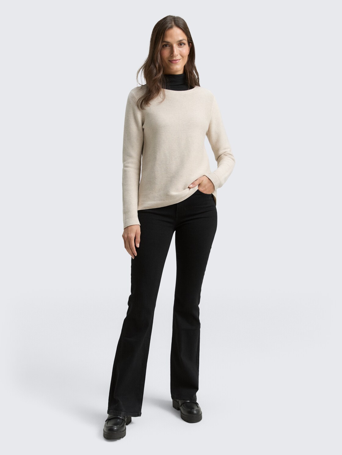 TTSTELLA BOOTCUT Jeans mit Stretch - black denim - Model-Vorderansicht