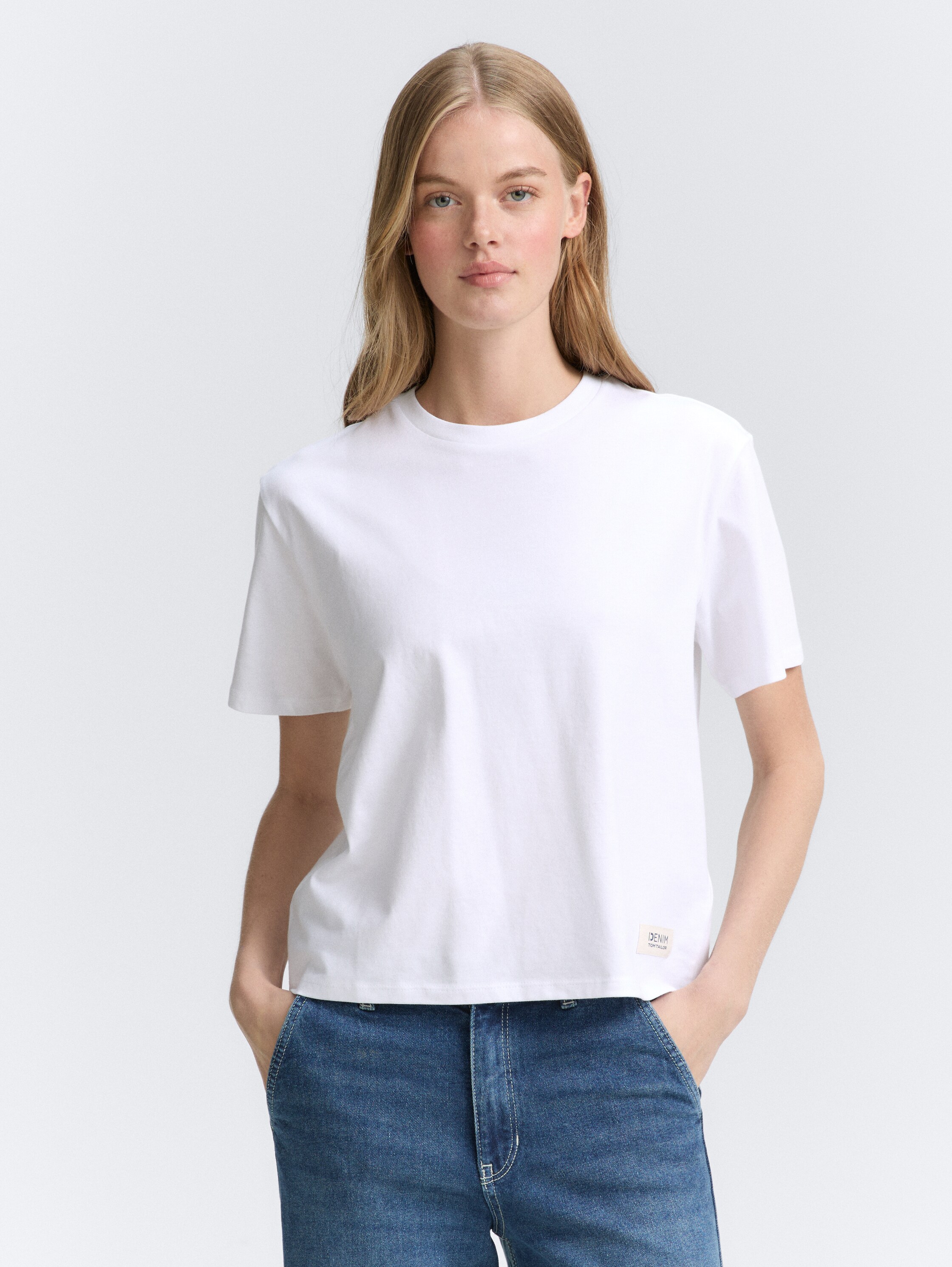 Boxy Fit T-Shirt - white - 