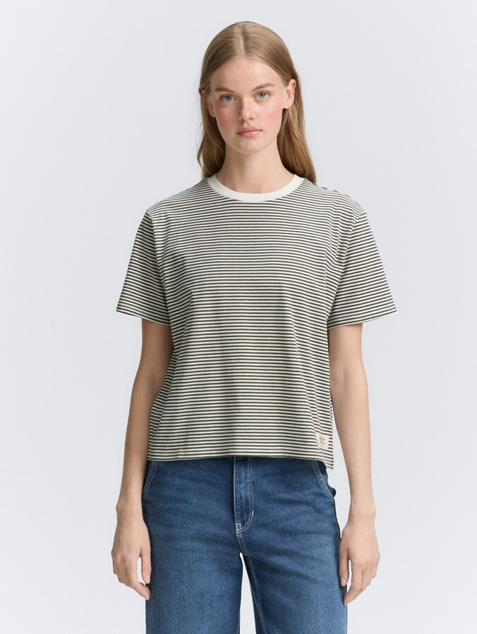 Boxy Fit T-shirt door Denim Female, small olive white stripe