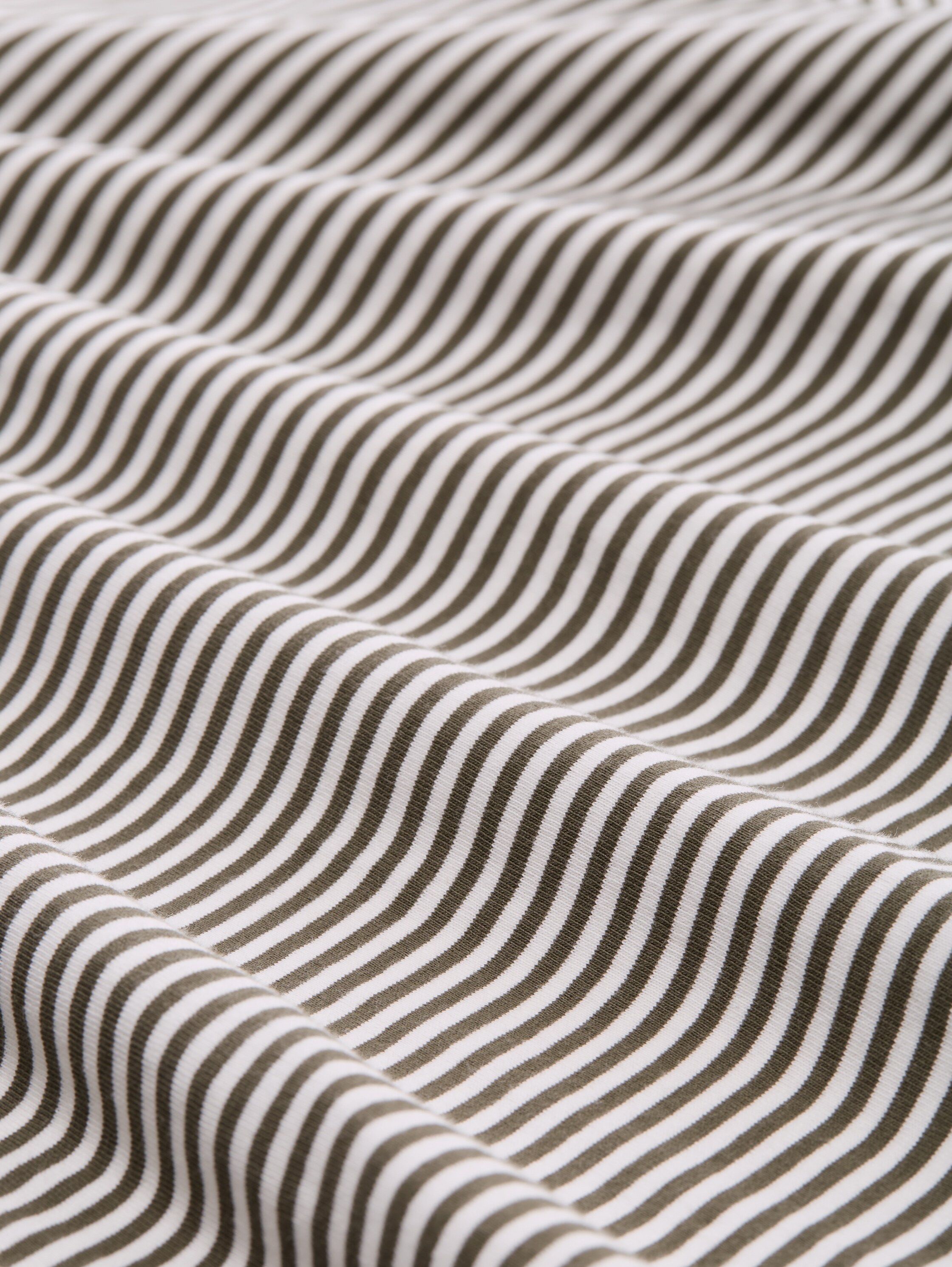 Boxy fit T-shirt - small_olive_white_stripe - 