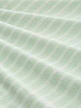 T-shirt coupe carrée - matcha green irregular stripe - Vue de la matière