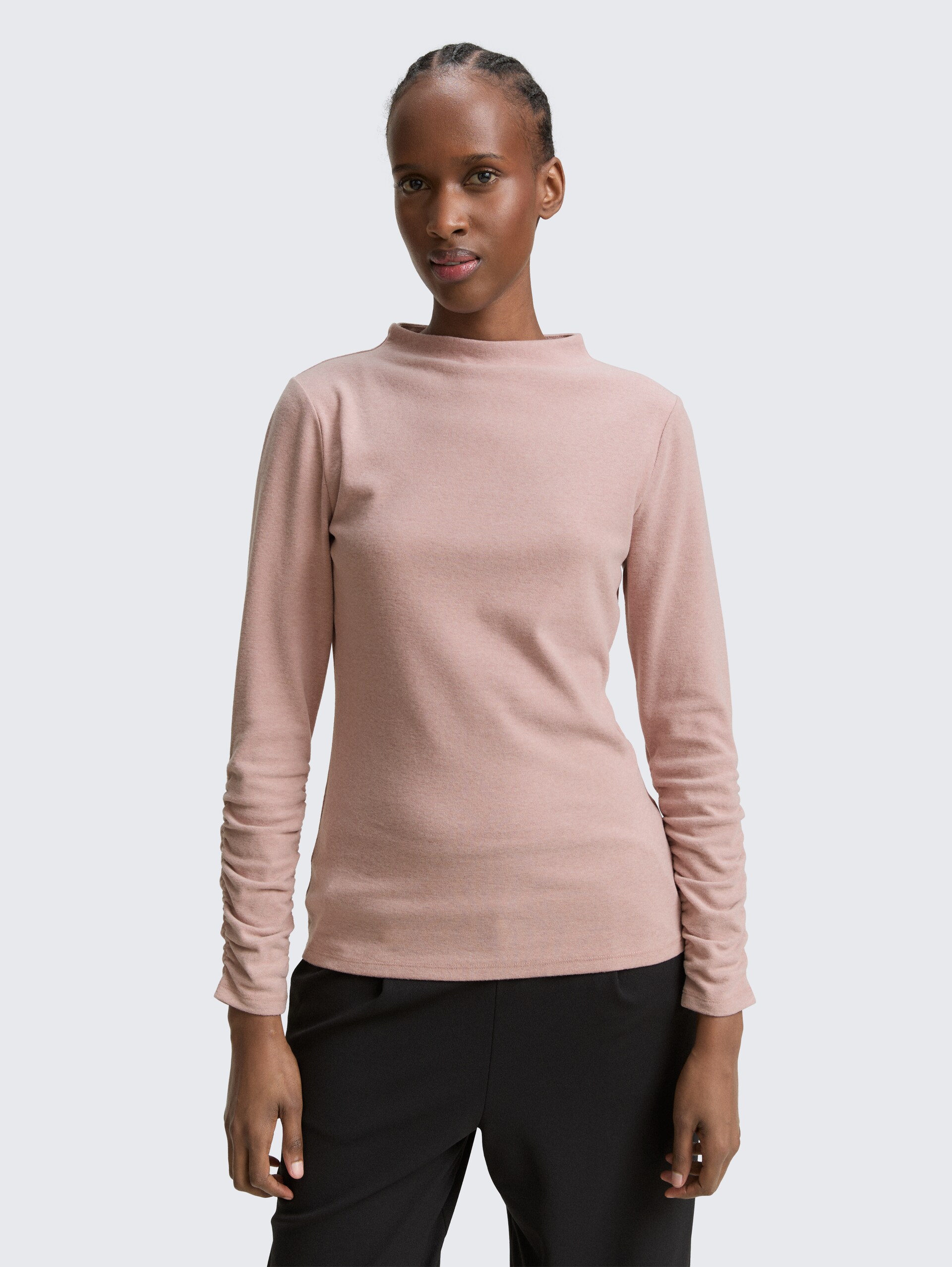 Langarmshirt mit Raffärmeln - Antique Rose Melange - Ausschnitt Model-Vorderansicht