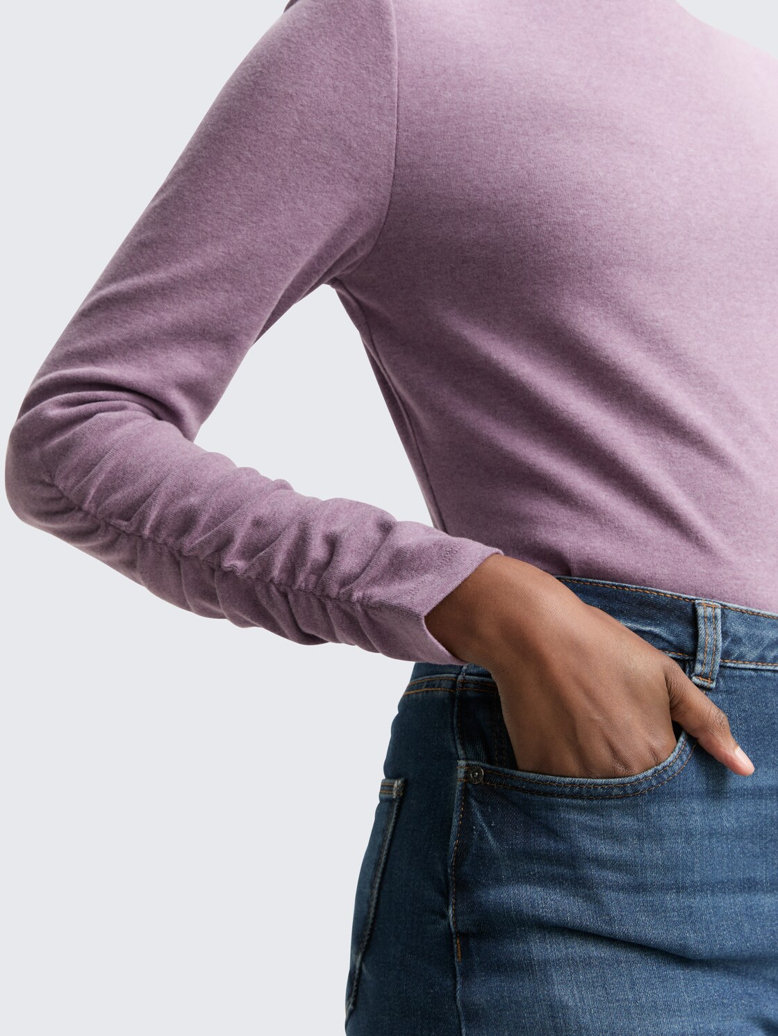 Langarmshirt mit Raffärmeln - dark lavender melange - Detail-Model-Ansicht