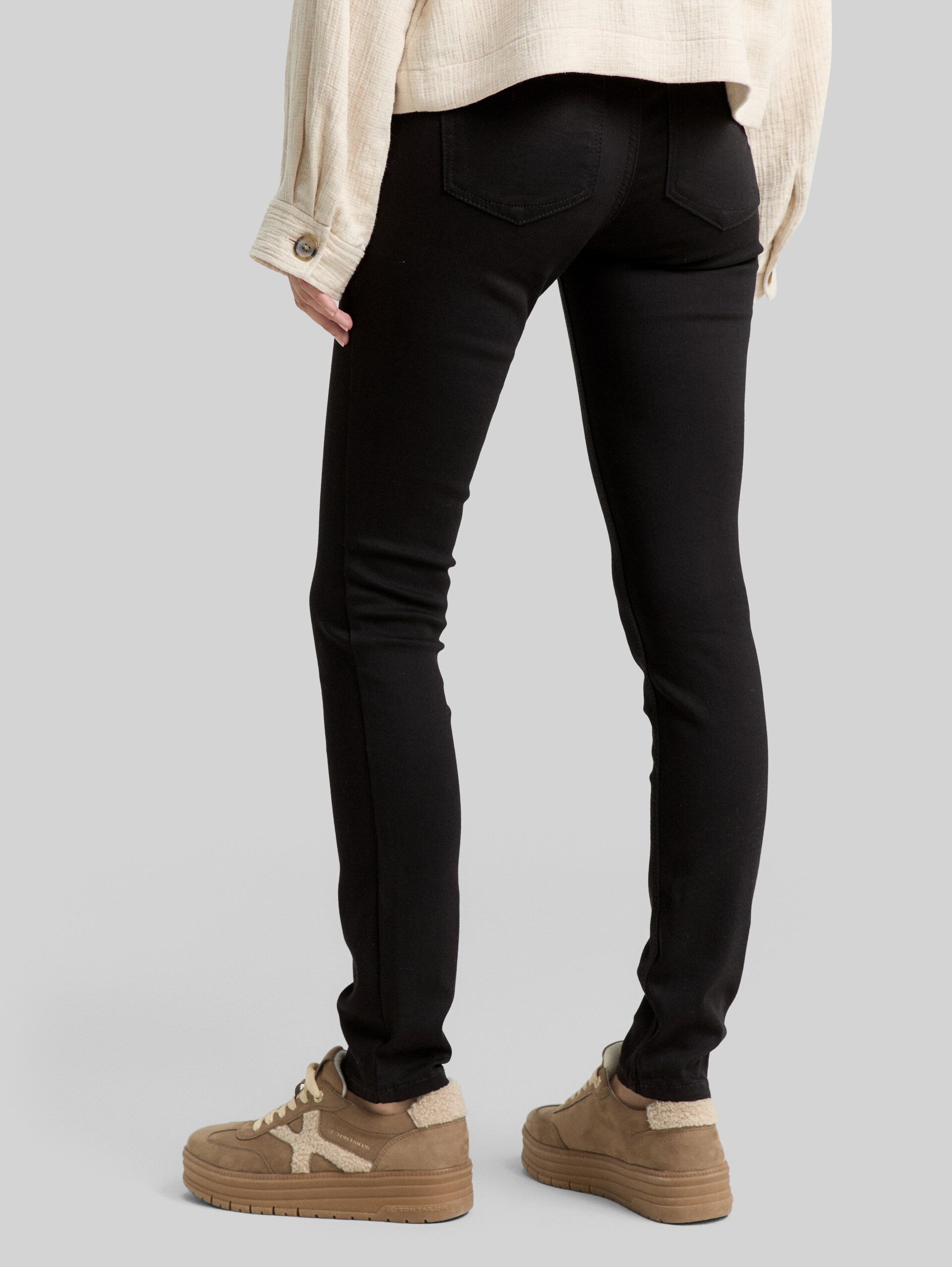TTLUCIE SKINNY Jeans - black denim - Neckline model-back view