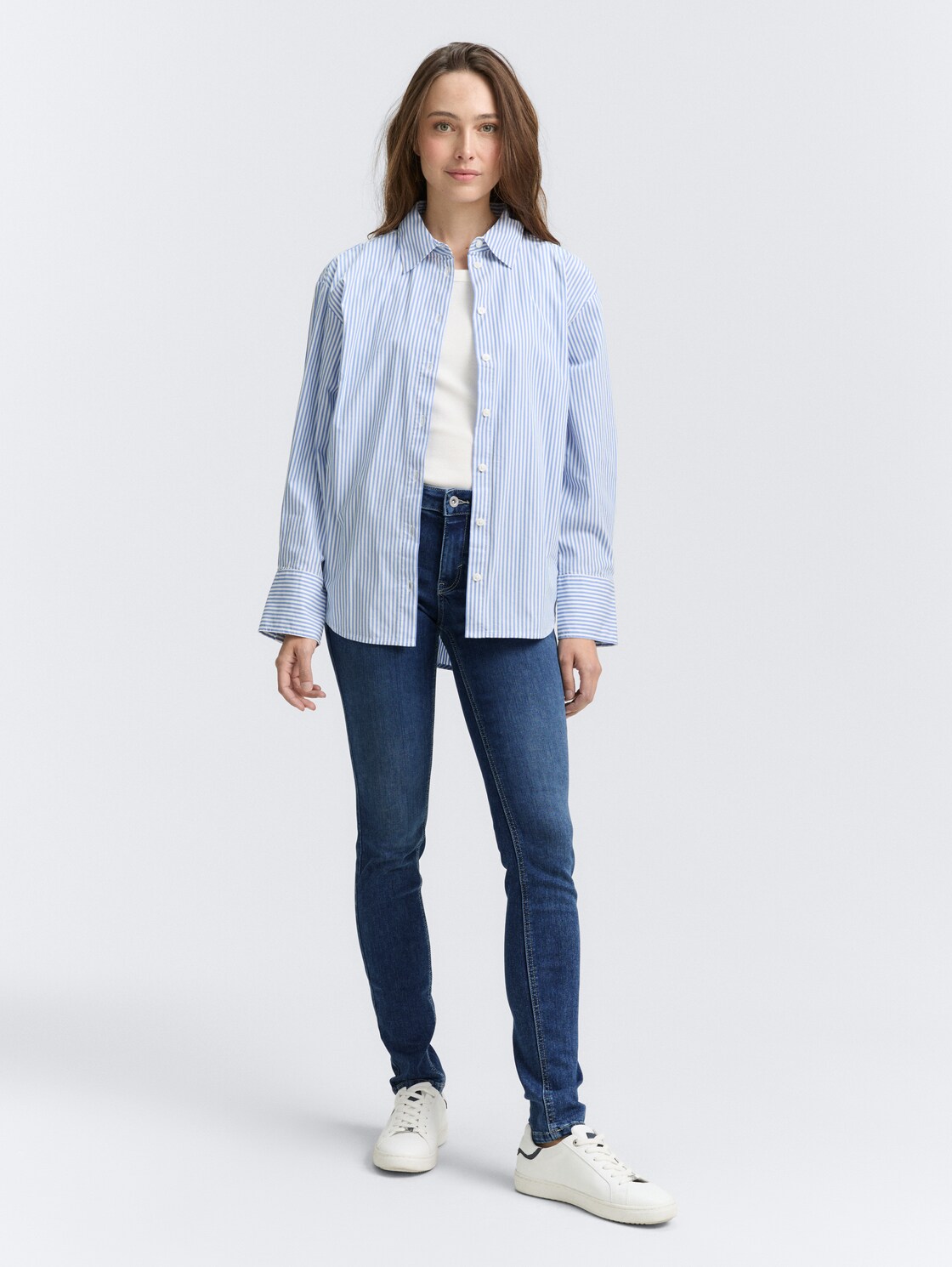 TTLUCIE SKINNY Jeans - mid stone wash denim - Model-Vorderansicht