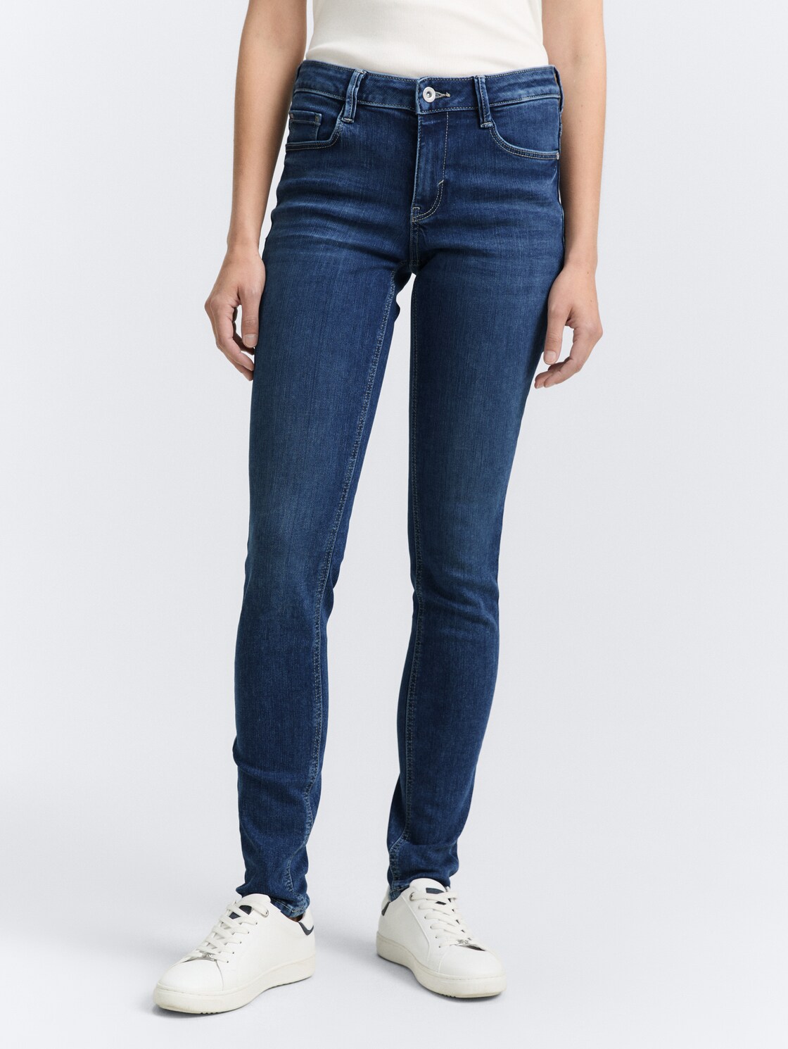 TTLUCIE SKINNY Jeans - mid stone wash denim - Ausschnitt Model-Vorderansicht