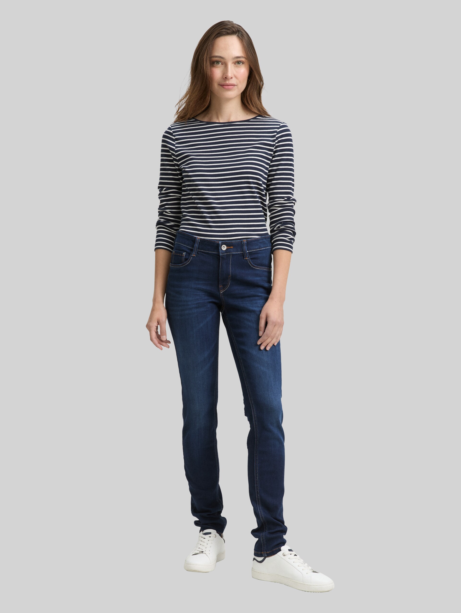 TTLUCIE SKINNY Jeans - dark stone wash denim - Model front view