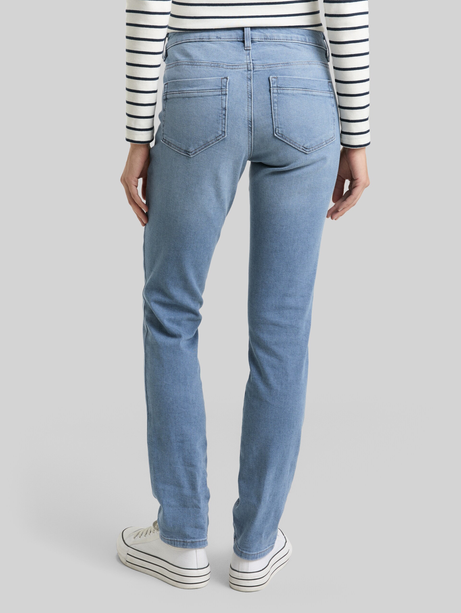 TTLENE SLIM Jeans - blue grey denim - Neckline model-back view