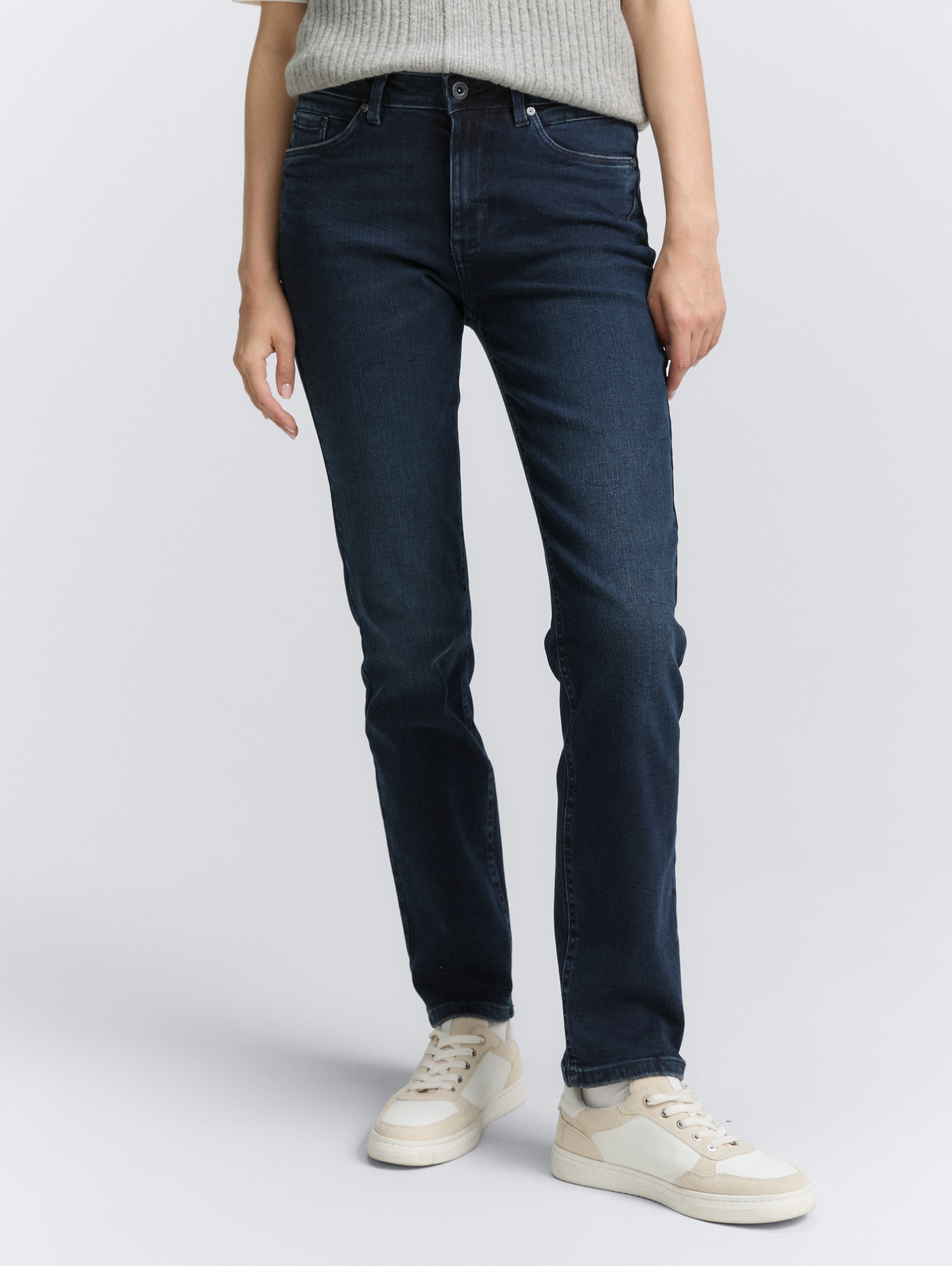 TTELVA STRAIGHT High Waist Jeans - blue black denim - Ausschnitt Model-Vorderansicht