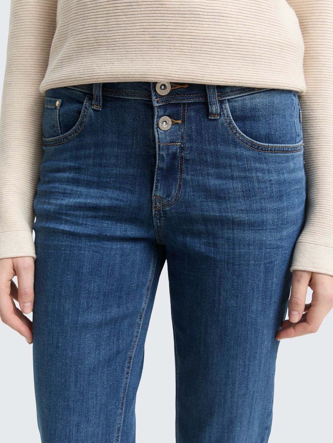 TTADEVA BOYFRIEND Jeans mit Stretch - mid stone wash denim - Detail-Model-Ansicht