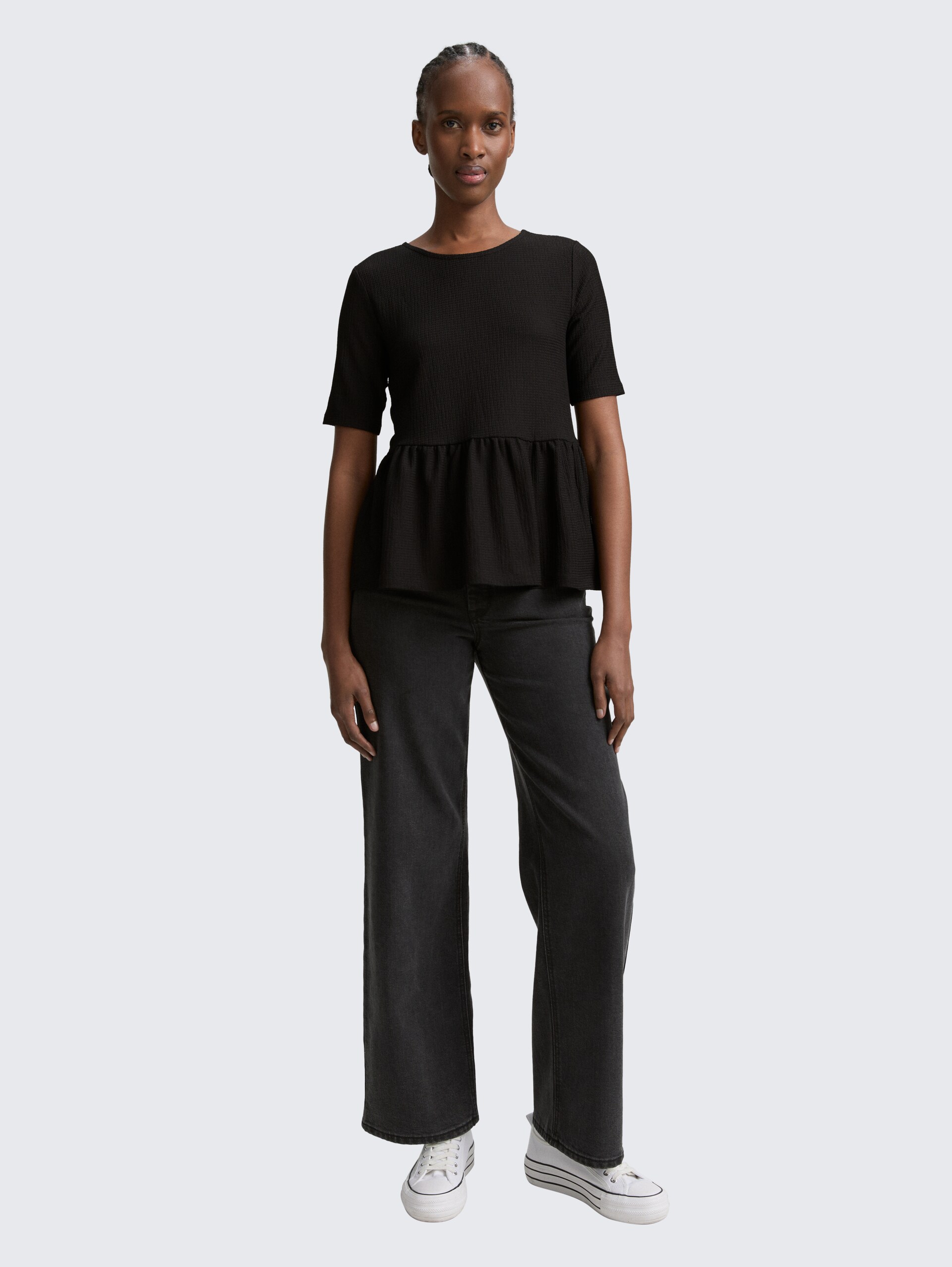 Jacquard T-Shirt mit Peplum - deep black - Model-Vorderansicht