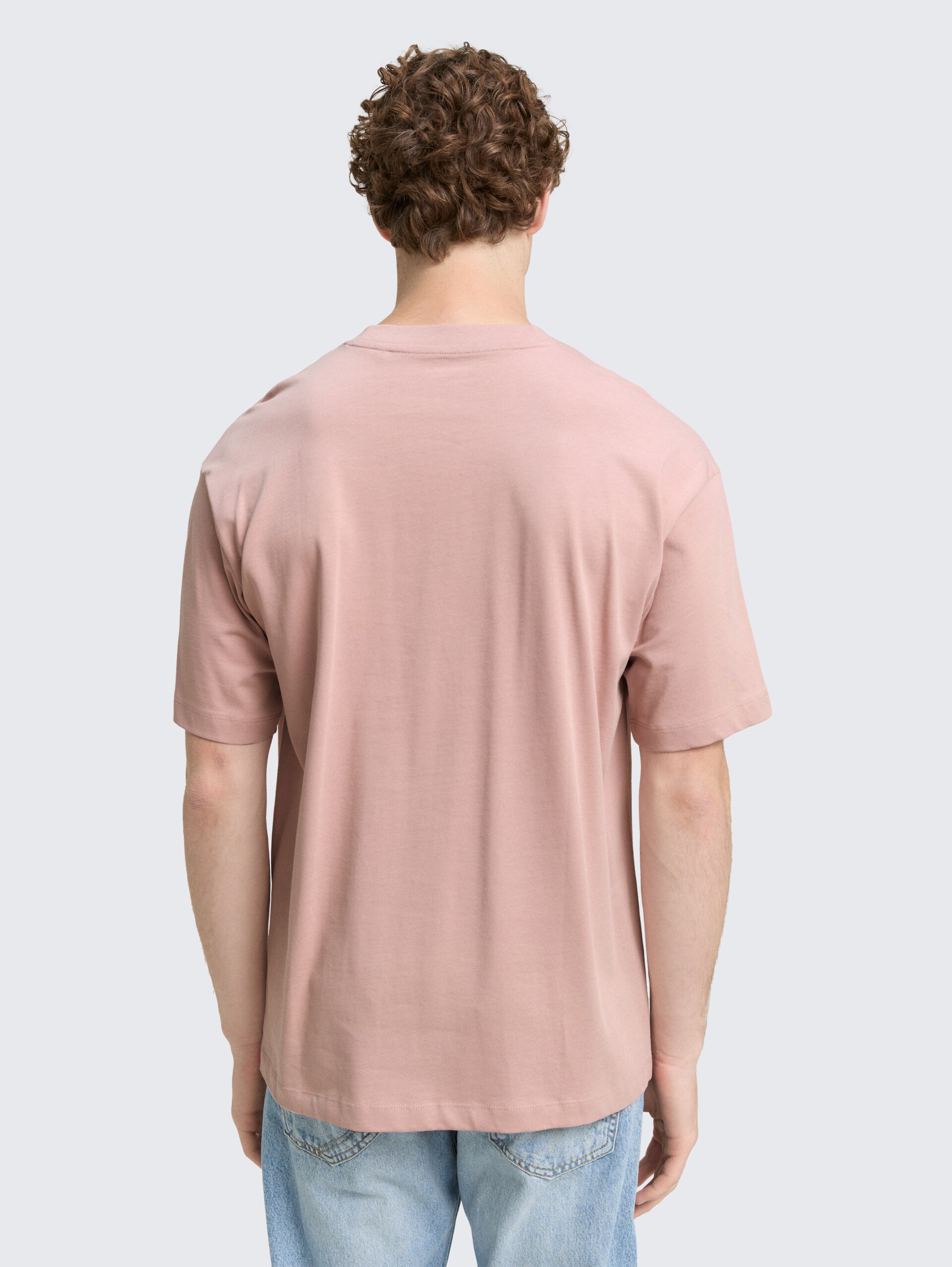 Heavy-Jersey T-Shirt mit Print - smoky rose - Auschnitt Model-Rückansicht