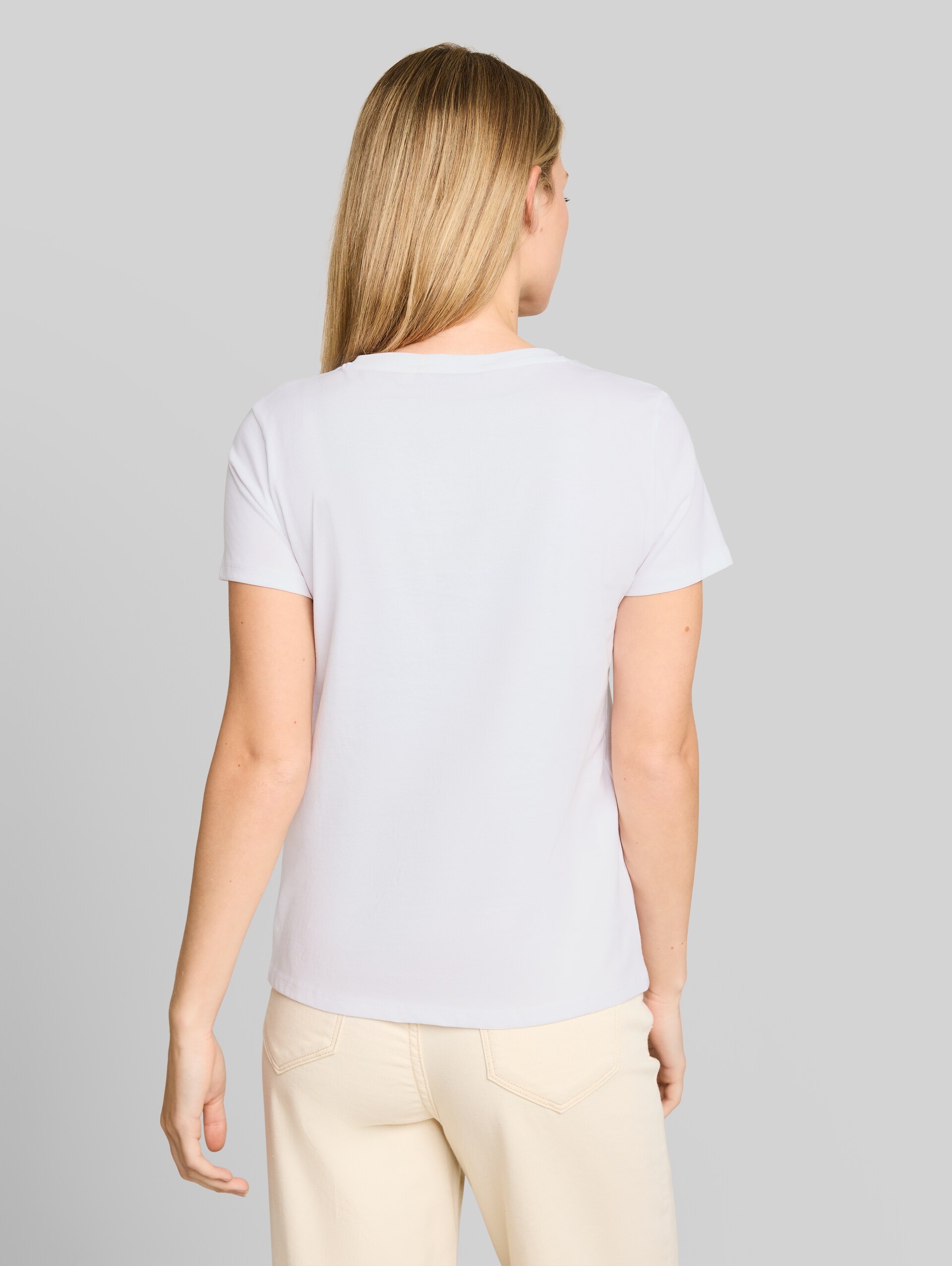 T-shirt with leopard print - bright white - Neckline model-back view