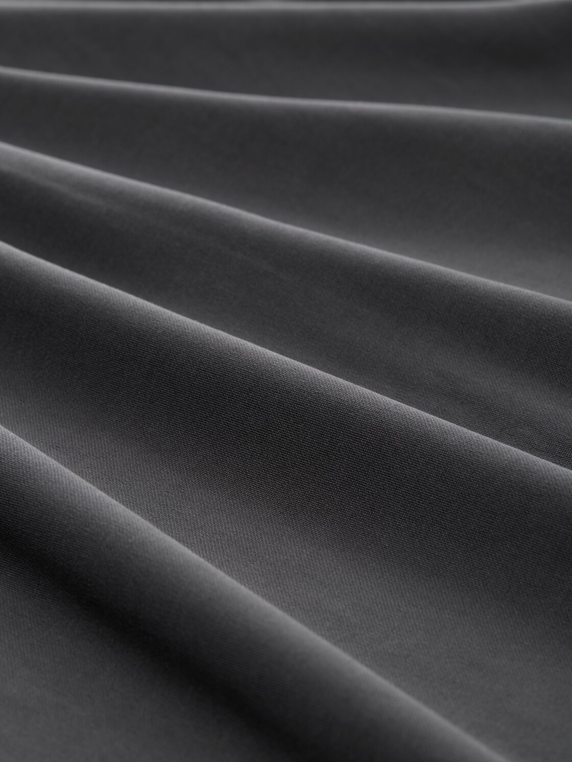 T-Shirt mit Fledermausärmeln - Tarmac Grey - Material-Ansicht