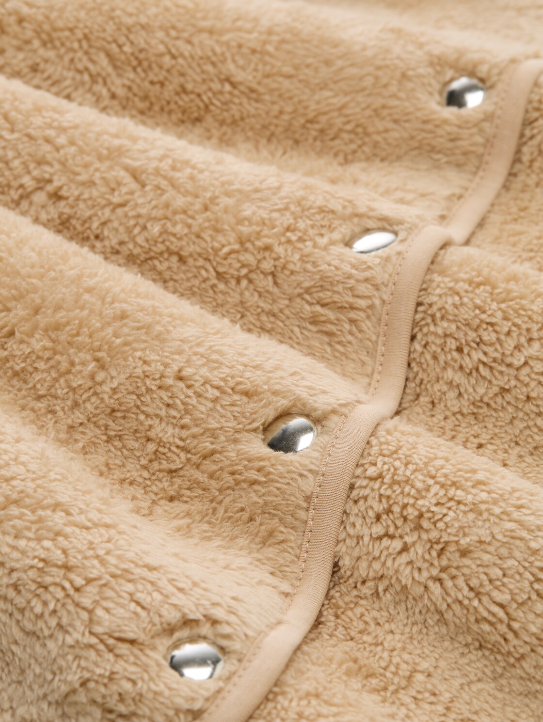 Loose Fit Teddy Weste - caramel beige - Material-Ansicht