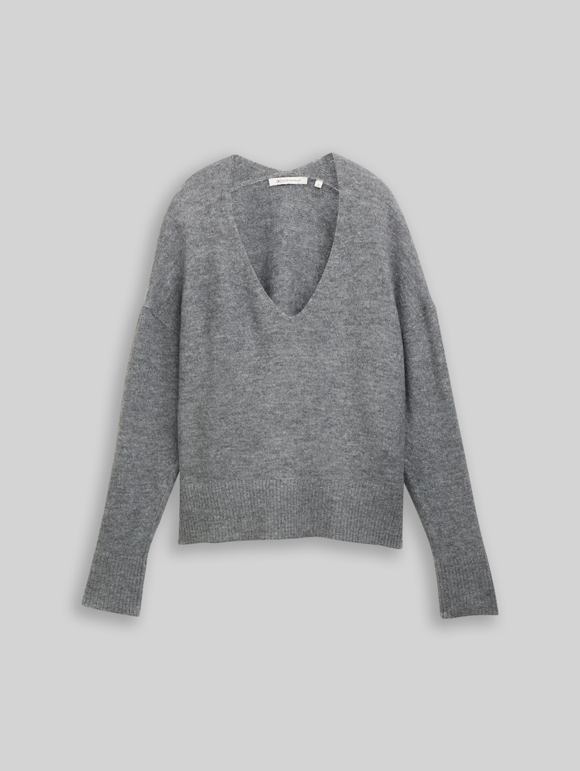 Pull en maille coupe décontractée avec encolure en V par Denim Female, Stormy Gray Melange