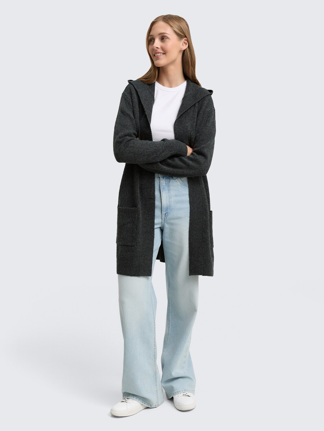 Cardigan mit Kapuze - Shale Grey Melange - Model-Vorderansicht