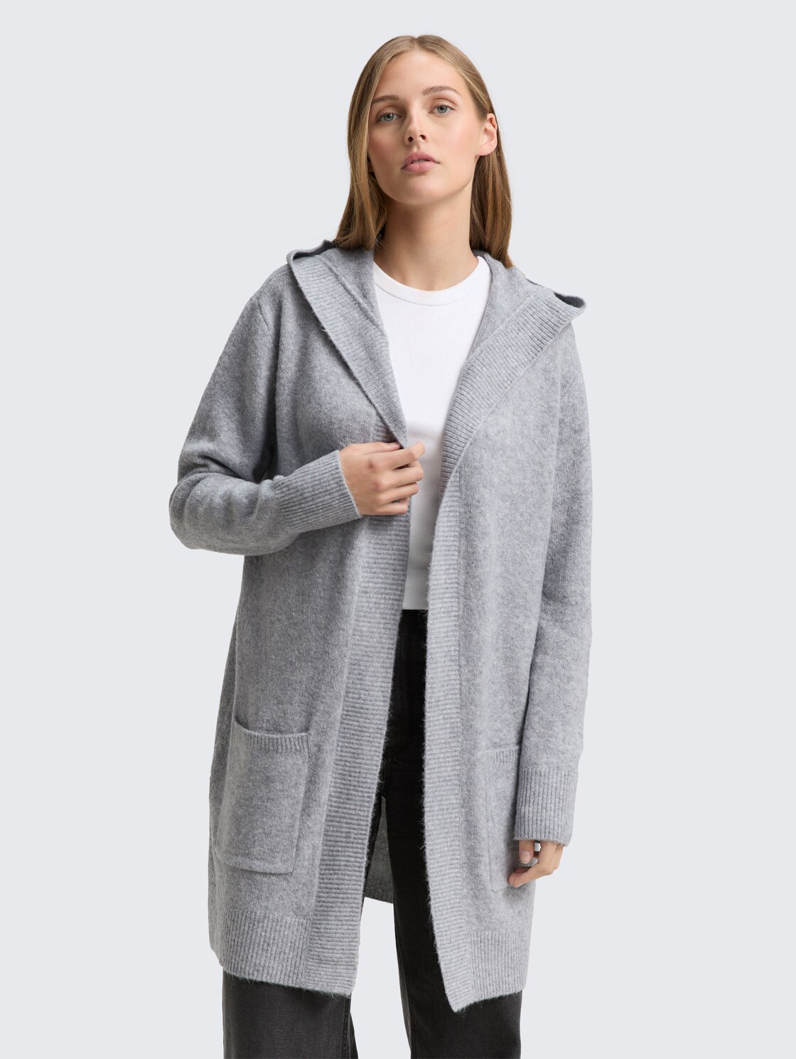 Cardigan mit Kapuze - Cement Grey Mélange - Ausschnitt Model-Vorderansicht