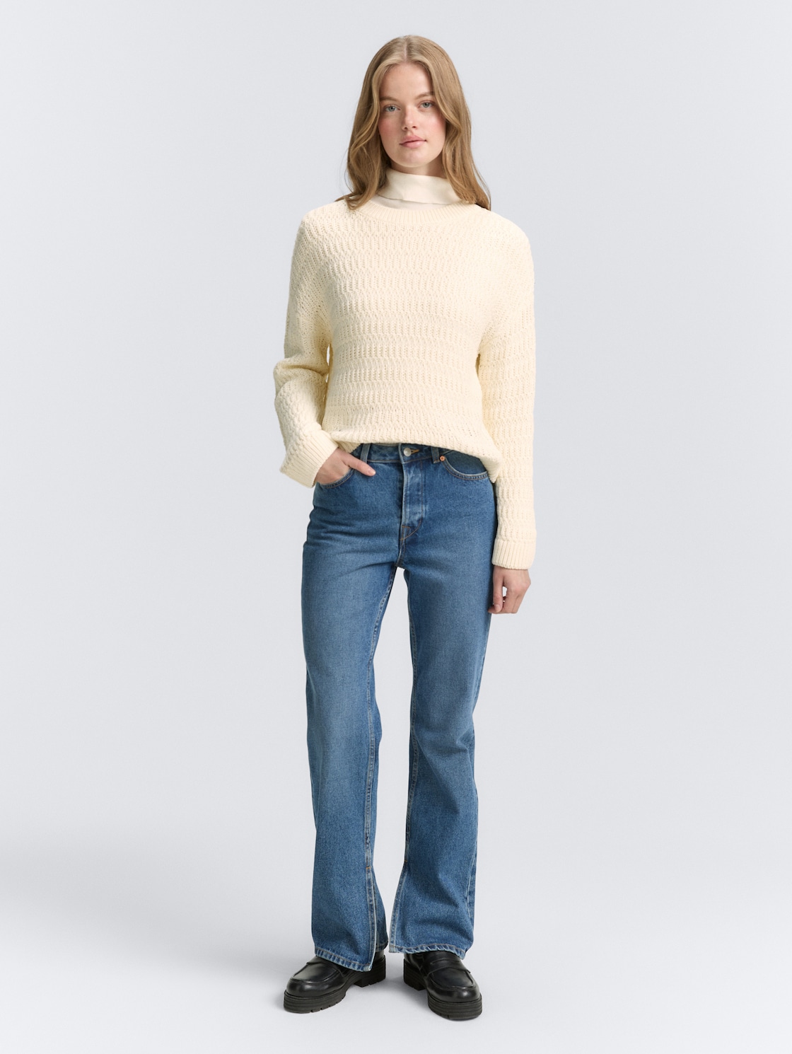 Relaxed Fit Strickpullover - off white - Model-Vorderansicht