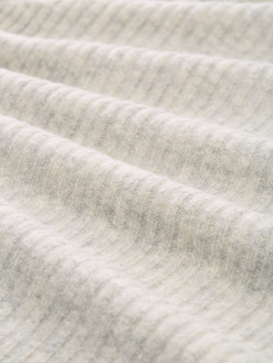 Relaxed Fit Strickpullover mit Stehkragen - Marble Beige Melange - Material-Ansicht