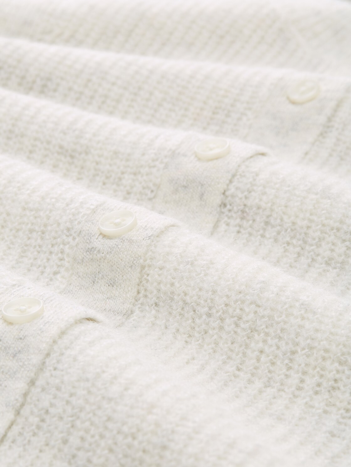 Pullunder mit Knopfleiste - Marble Beige Melange - Material-Ansicht