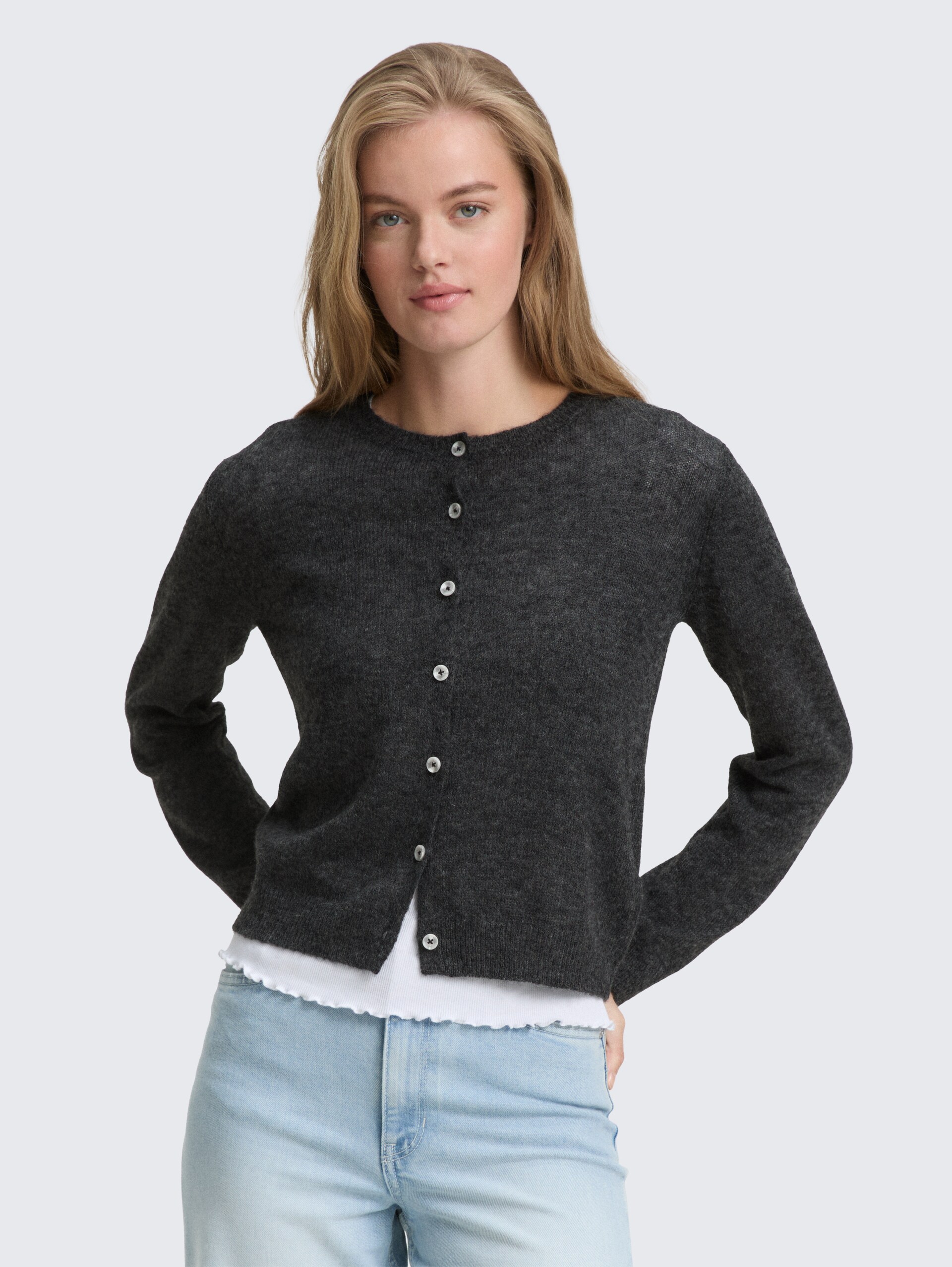 Cardigan à col rond - Shale Grey Melange - Découpe Vue de face du modèle