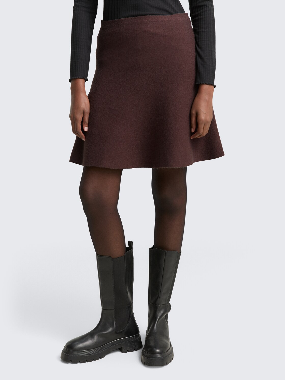 Mini skater knit skirt - soft chocolate brown melange - Neckline model front view