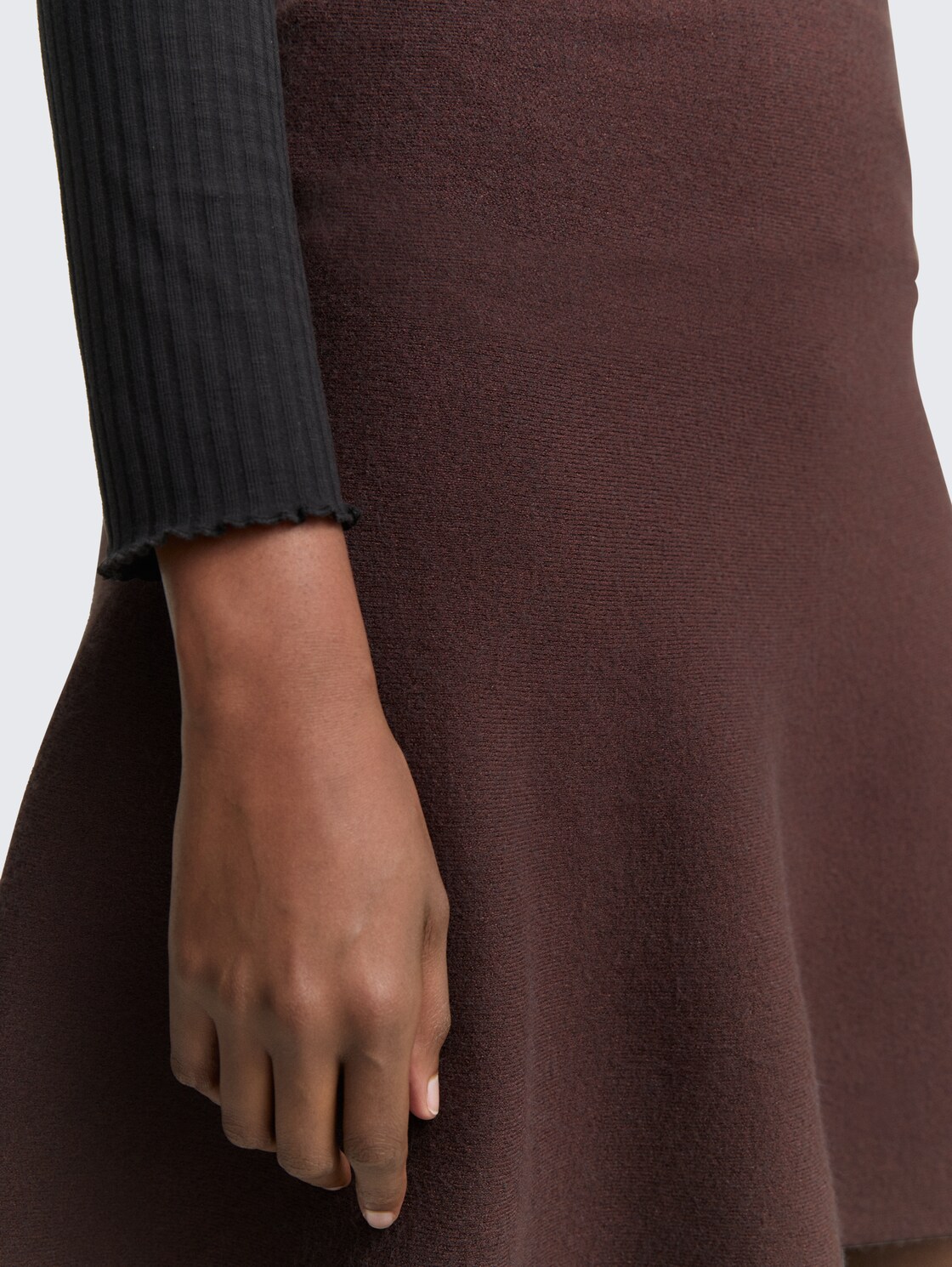 Mini skater knit skirt - soft chocolate brown melange - Detail model view