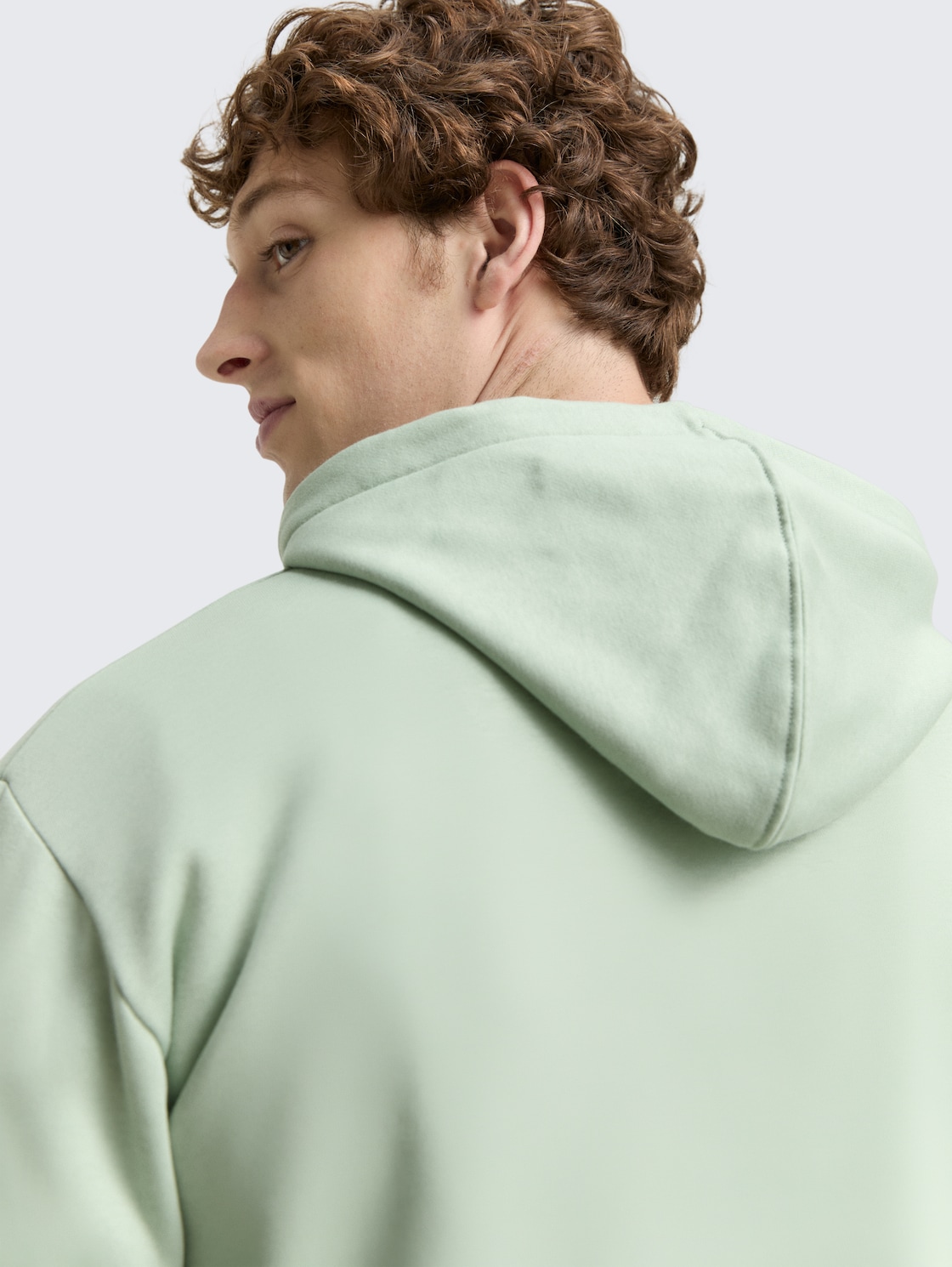 Hoodie Sweatshirt mit Print - Fresh Mint Green - Detail-Model-Ansicht