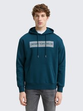 Hoodie Sweatshirt mit Print - deep pond green - Ausschnitt Model-Vorderansicht