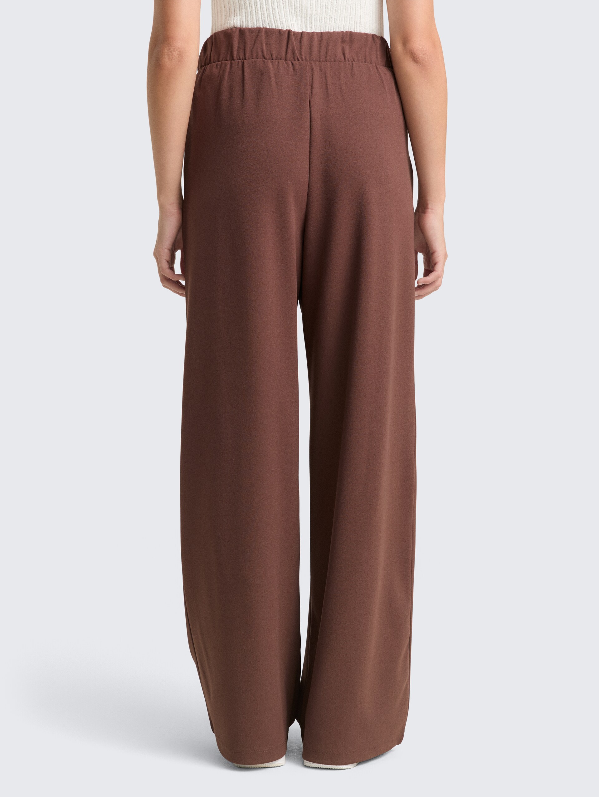 Wide Leg Hose - soft chocolate brown - Auschnitt Model-Rückansicht