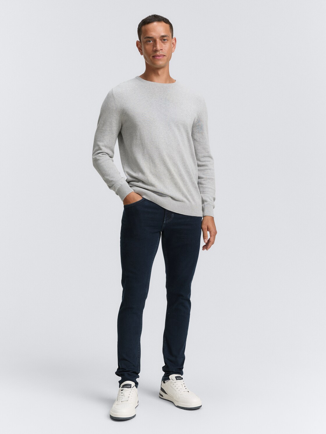 TTTROY SLIM Jeans mit Stretch - blue black denim - Model-Vorderansicht