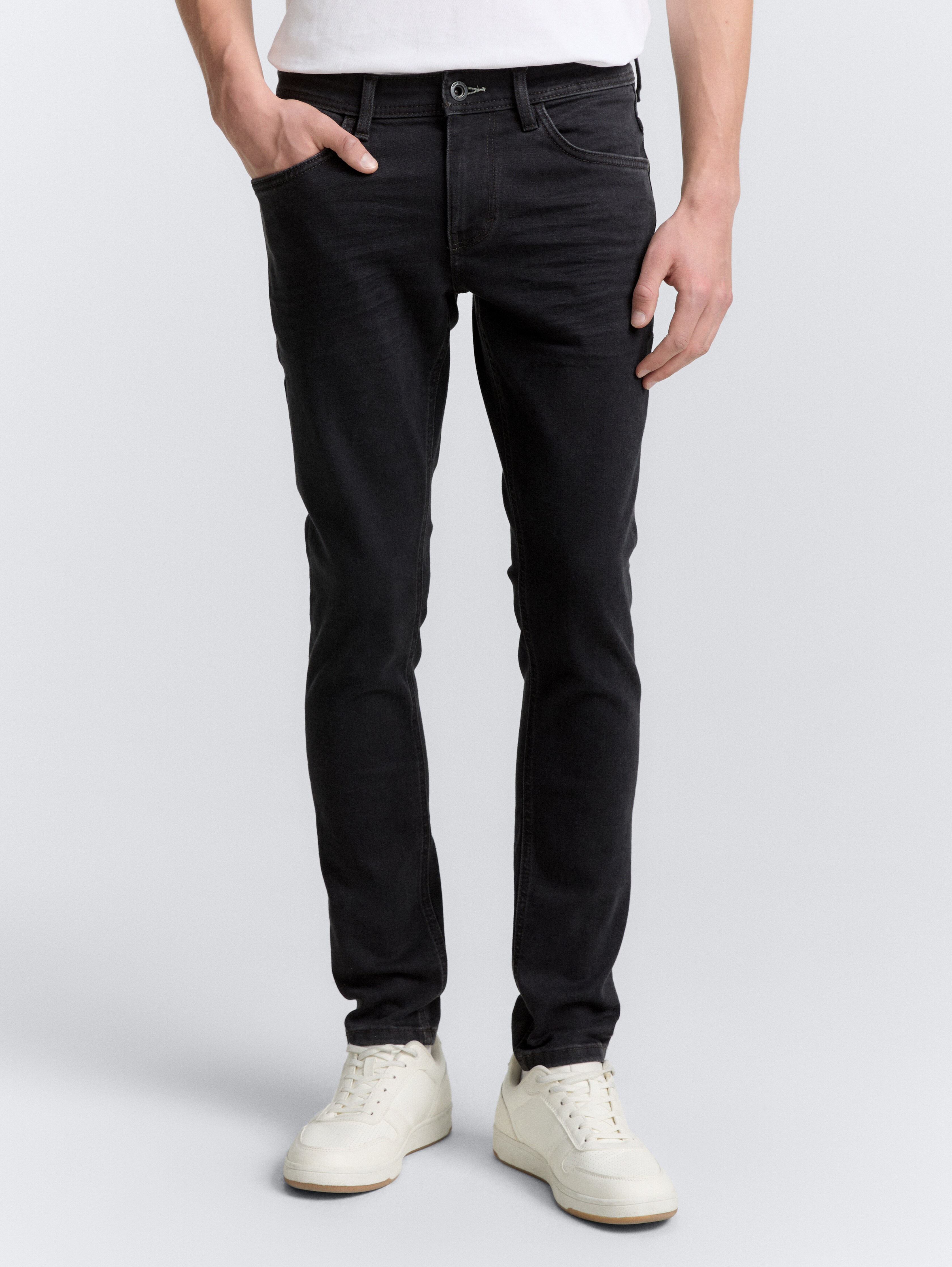 TTTROY SLIM Jeans mit Stretch von Men, clean rinsed black denim