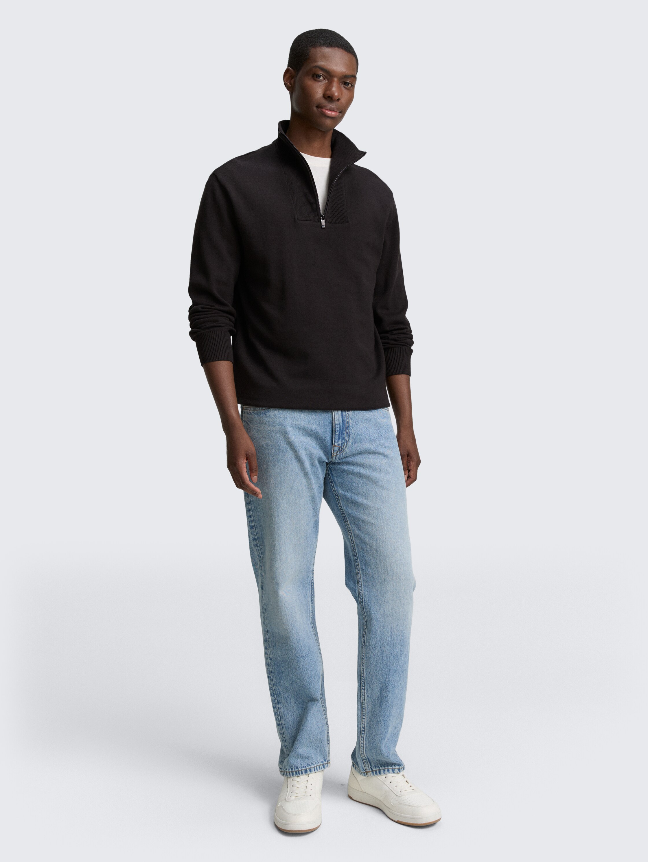 Troyer Strickpullover aus Baumwolle - Night Watch Black - Model-Vorderansicht