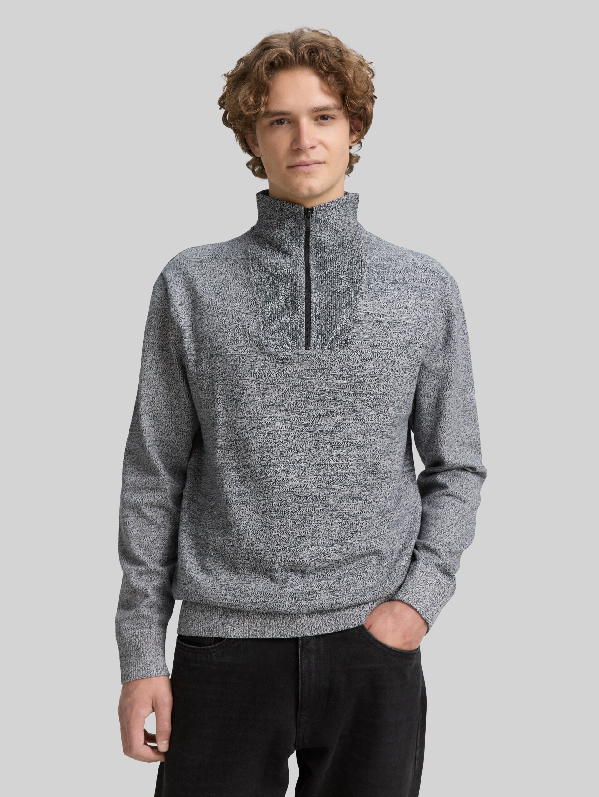 Cotton troyer knit jumper - navy white mouline - Neckline model front view