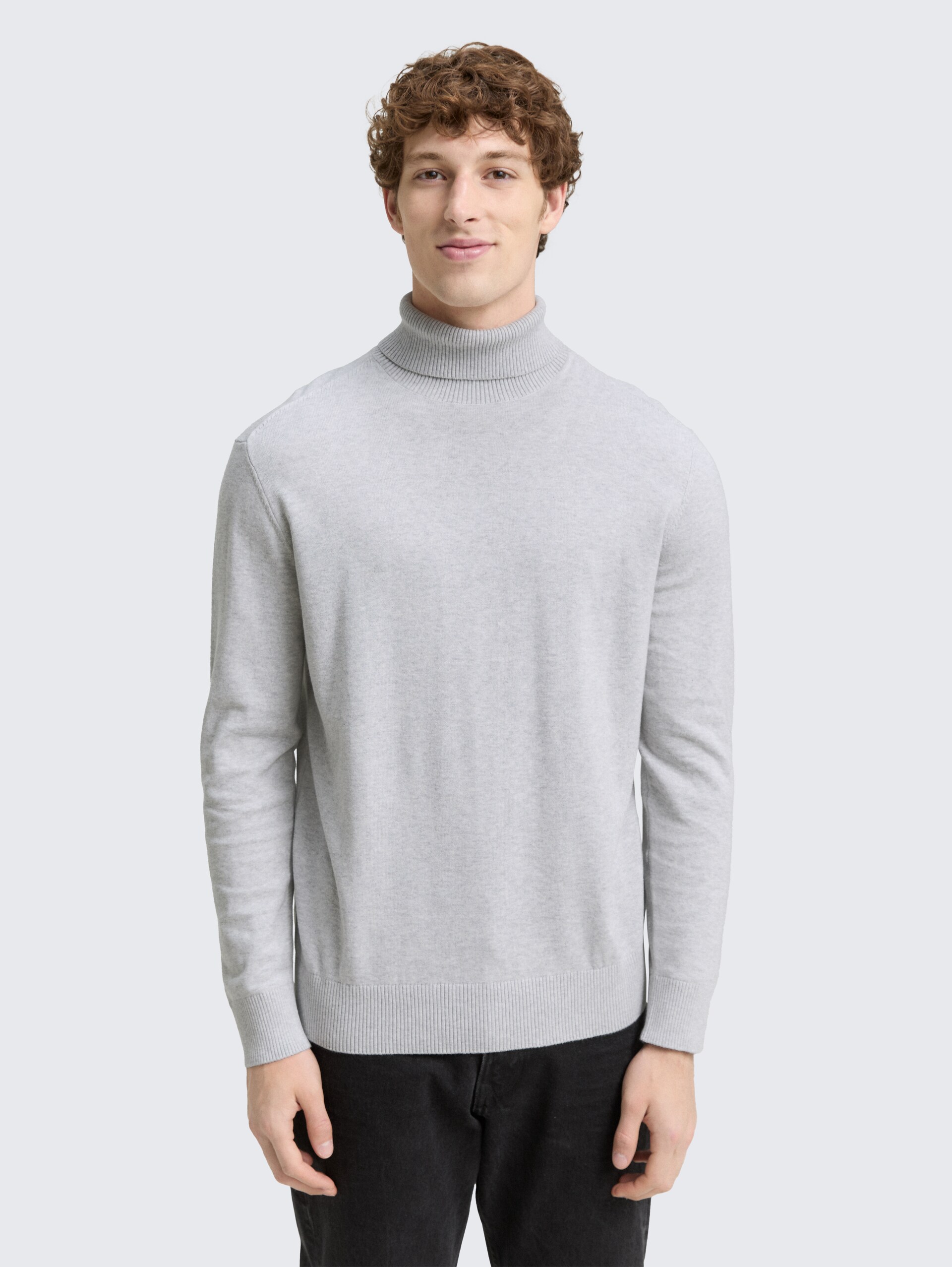 Rollkragenpullover aus Baumwolle - Light Stone Grey Melange - Ausschnitt Model-Vorderansicht