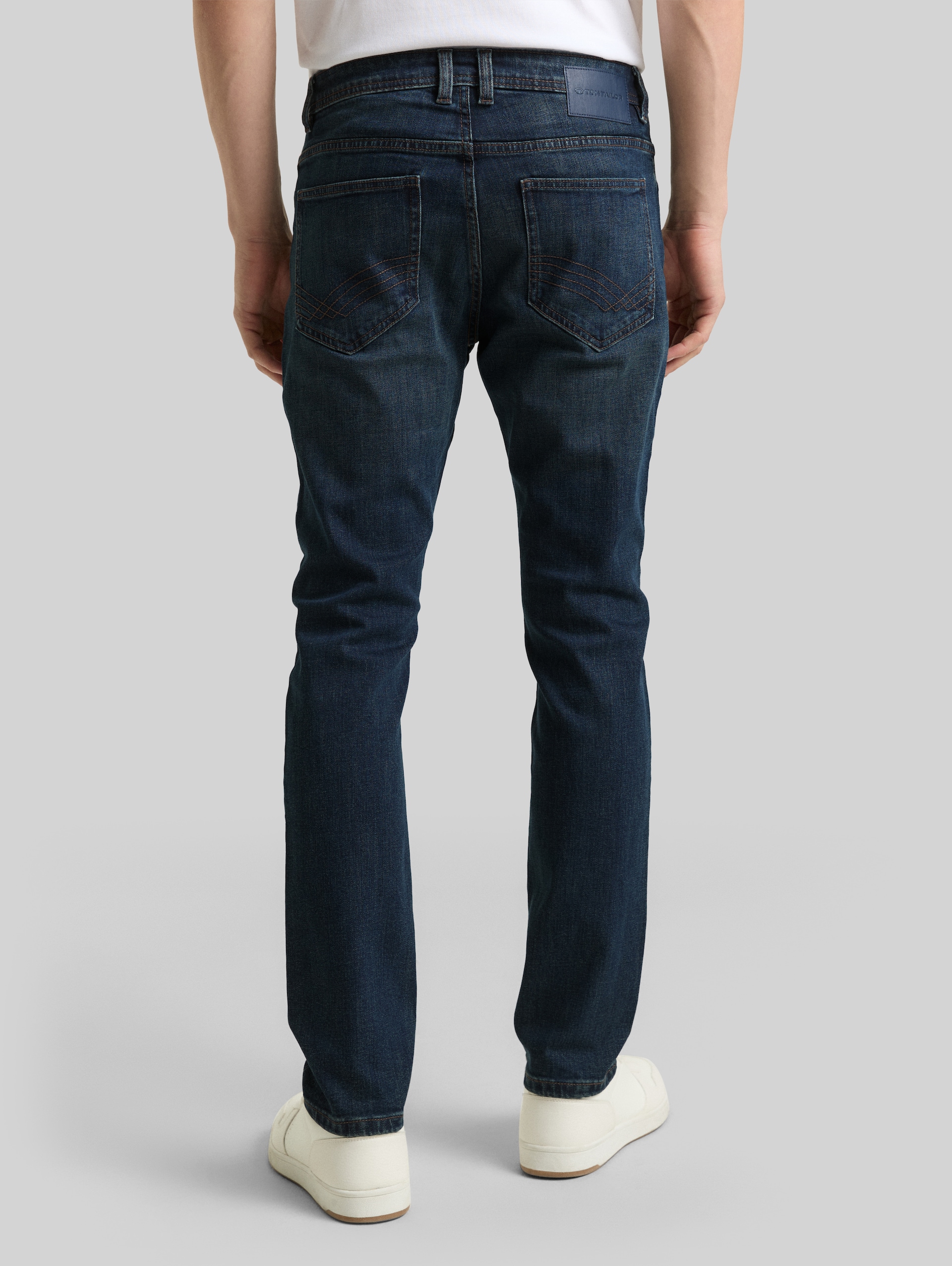 TTJOSH REGULAR SLIM Stretch jeans - vintage used dark stone blue - Neckline model-back view