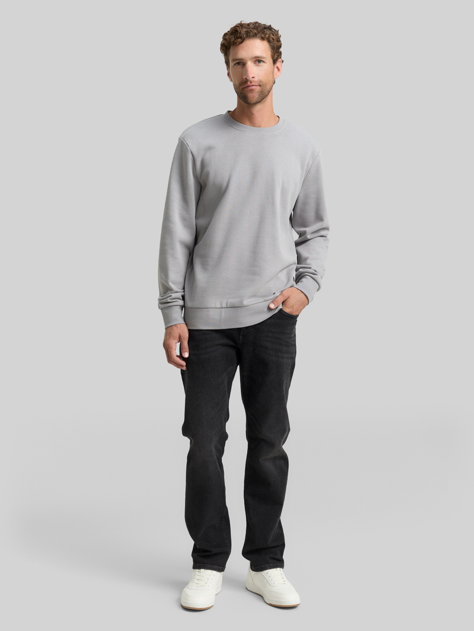 TTMARVIN STRAIGHT jeans with super-stretch - used dark stone black denim - Model front view