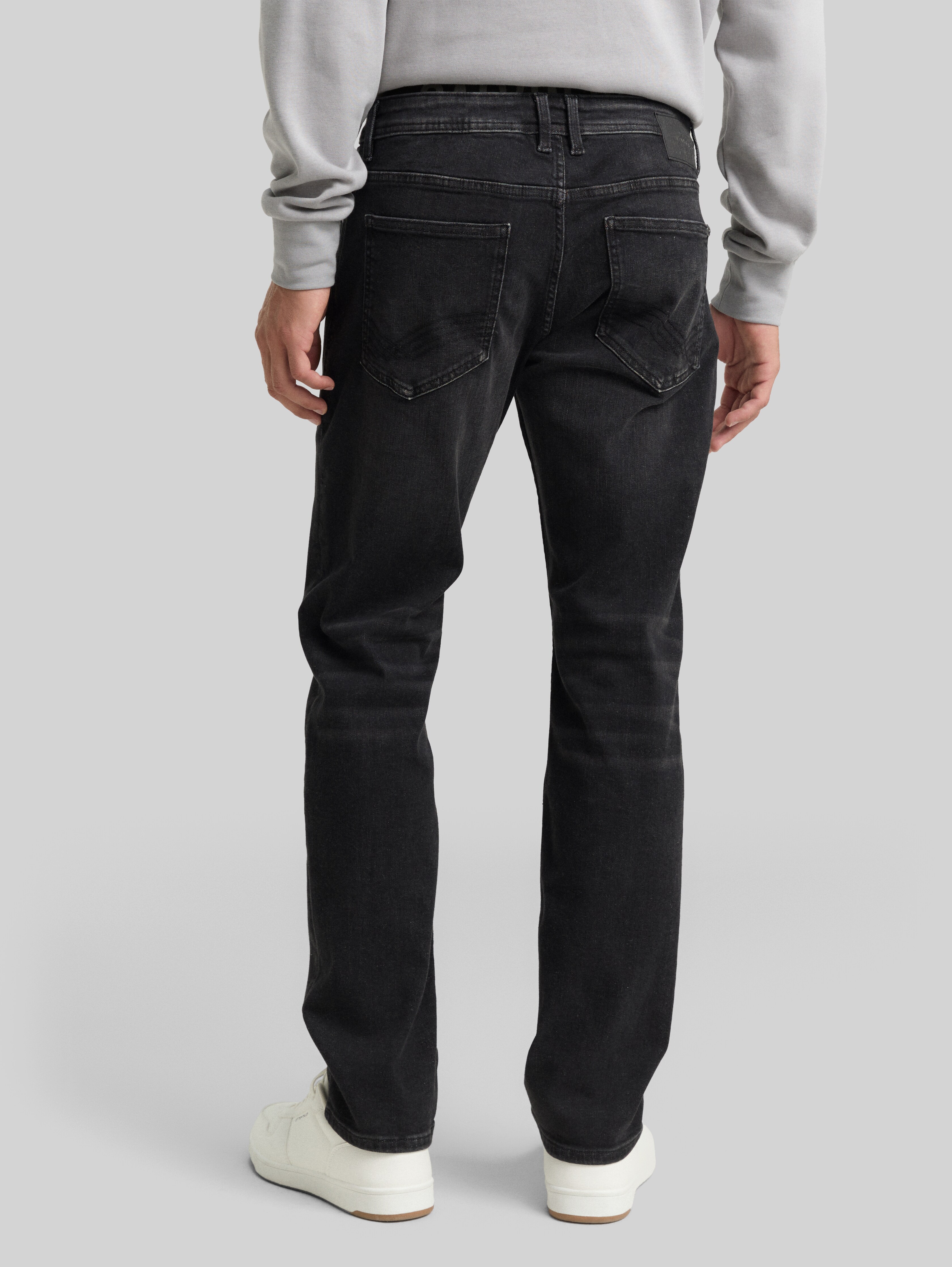 TTMARVIN STRAIGHT jeans with super-stretch in black by Tom Tailor