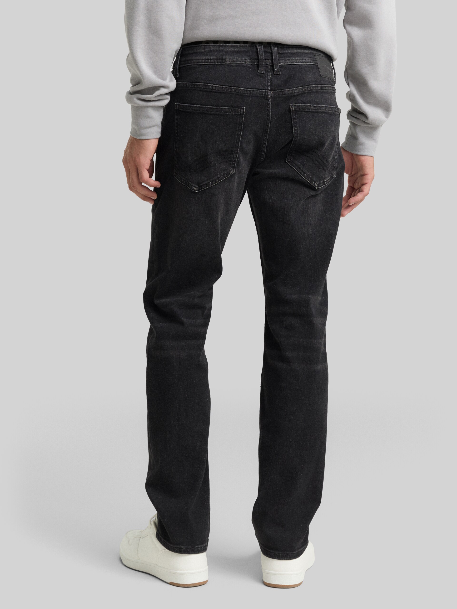 TTMARVIN STRAIGHT jeans with super-stretch - used dark stone black denim - Neckline model-back view